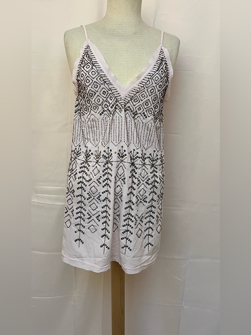 Free People White Beaded V-Neck sequins Camisole